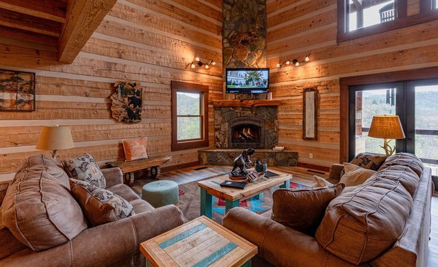 359 Whispering Wind Trail, Topton, NC 28781