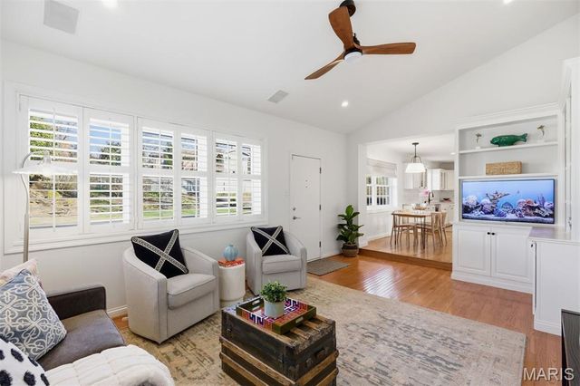 829 Renderer Drive, St Louis, MO 63122