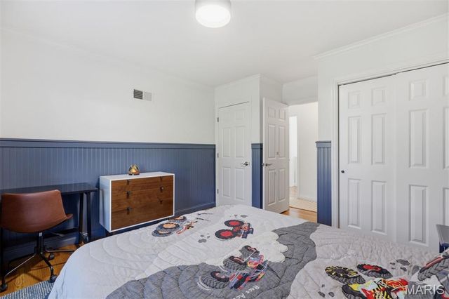 829 Renderer Drive, St Louis, MO 63122