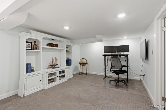 829 Renderer Drive, St Louis, MO 63122