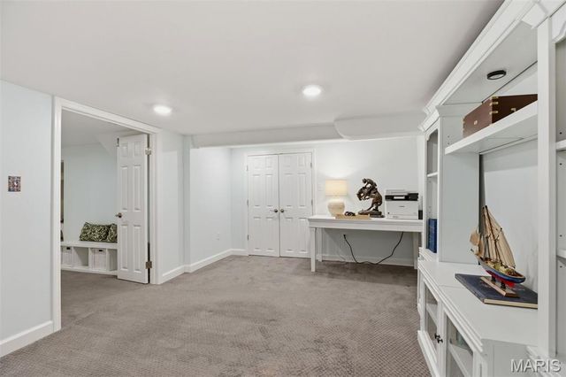 829 Renderer Drive, St Louis, MO 63122