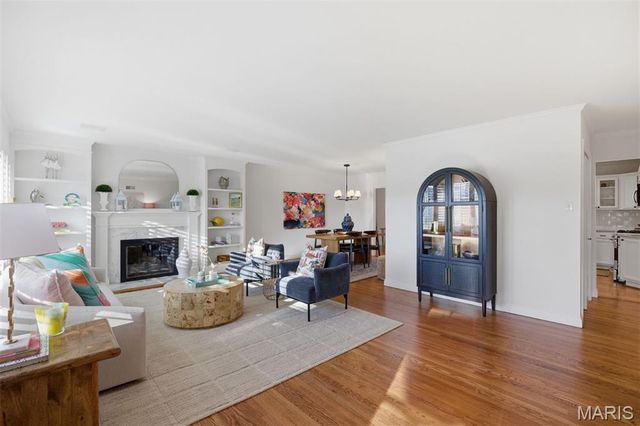 829 Renderer Drive, St Louis, MO 63122