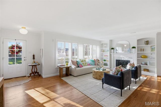 829 Renderer Drive, St Louis, MO 63122