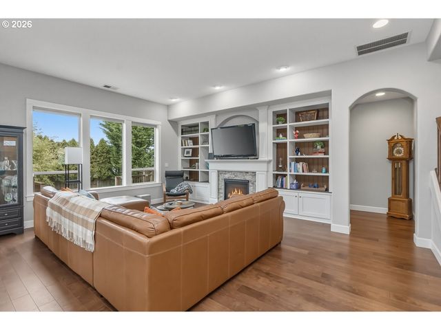 6541 Se KETCHUM St, Milwaukie, OR 97267