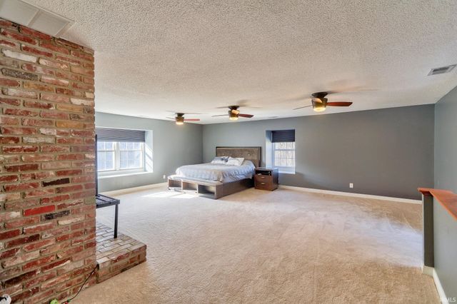 1730 Orchard Road, Evansville, IN 47720