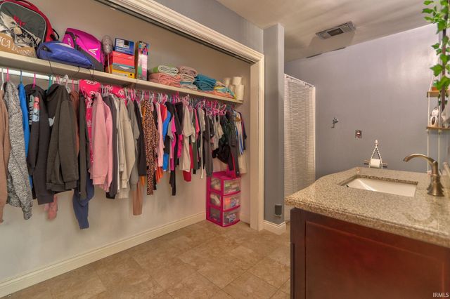 1730 Orchard Road, Evansville, IN 47720