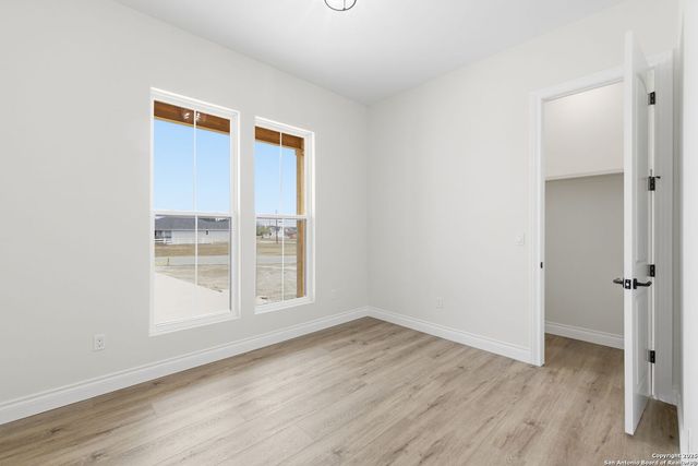 348 Valley Oak, Bandera, TX 78003