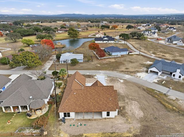 348 Valley Oak, Bandera, TX 78003