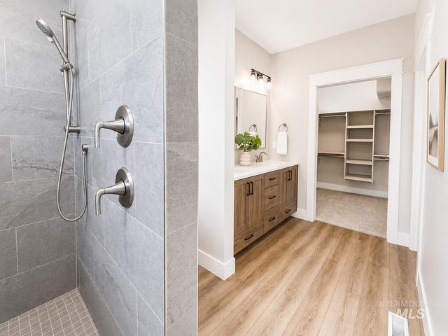 1153 S Recess Way, Kuna, ID 83634
