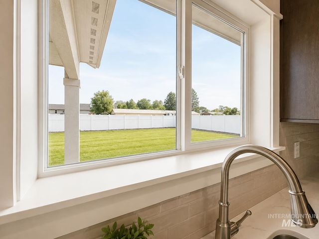 1153 S Recess Way, Kuna, ID 83634