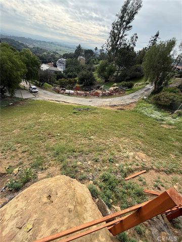 7365 Webb Rd, Chatsworth, CA 91311