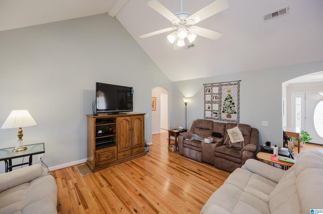 2810 COUNTY ROAD 81, Clanton, AL 35045