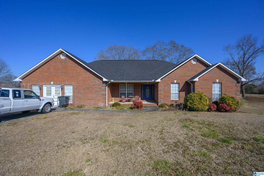 2810 COUNTY ROAD 81, Clanton, AL 35045