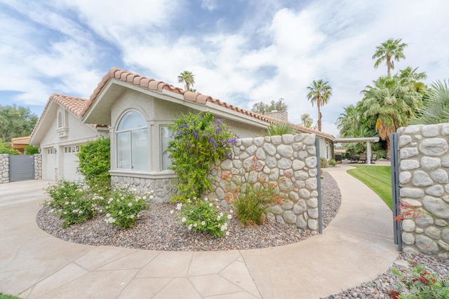 39626 Sweetwater Drive, Palm Desert, CA 92211