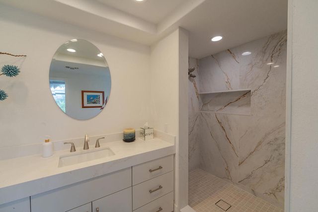 39626 Sweetwater Drive, Palm Desert, CA 92211