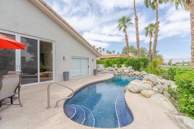 39626 Sweetwater Drive, Palm Desert, CA 92211