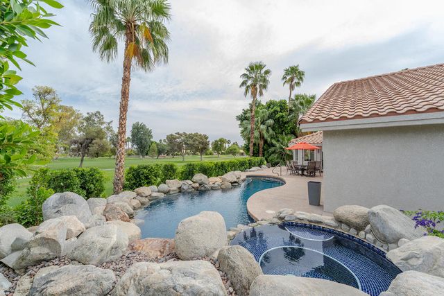 39626 Sweetwater Drive, Palm Desert, CA 92211