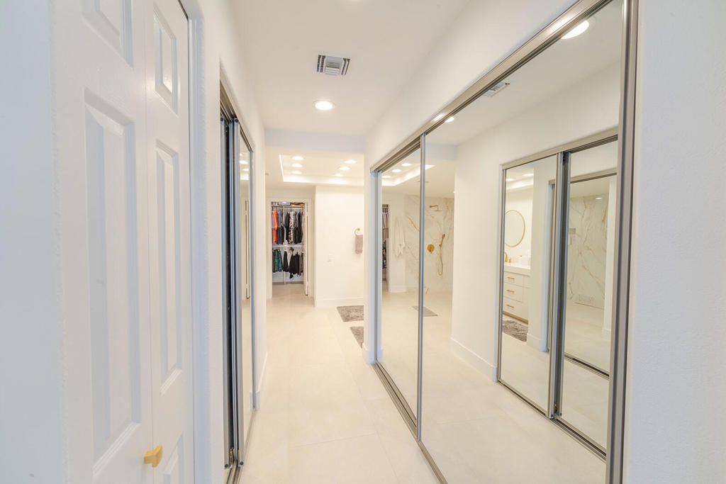 Image 33 of property listing at 39626 Sweetwater Drive, Palm Desert, CA 92211