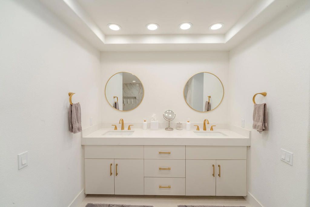 Image 34 of property listing at 39626 Sweetwater Drive, Palm Desert, CA 92211