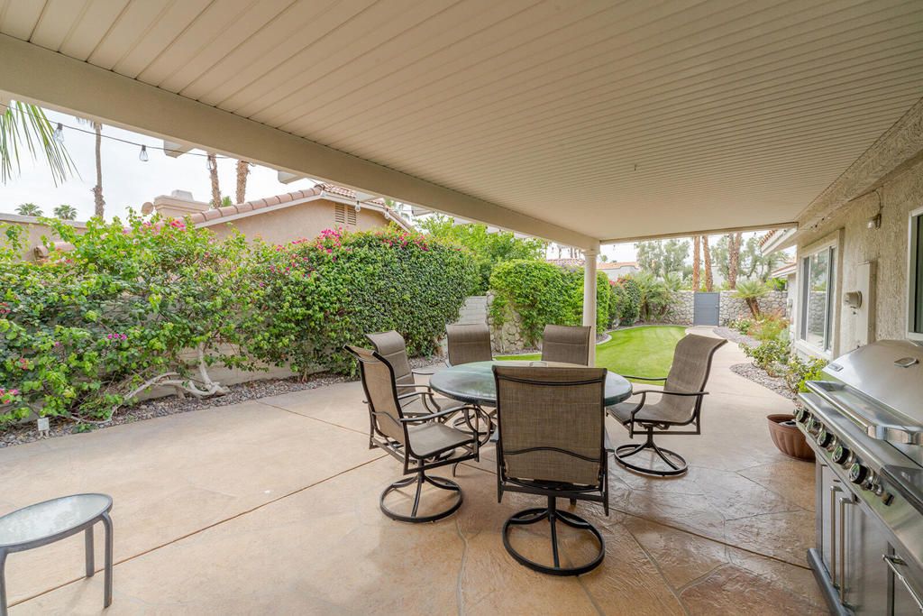 Image 8 of property listing at 39626 Sweetwater Drive, Palm Desert, CA 92211