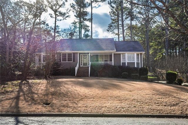 2372 Autumn Leaf Court, Lawrenceville, GA 30044