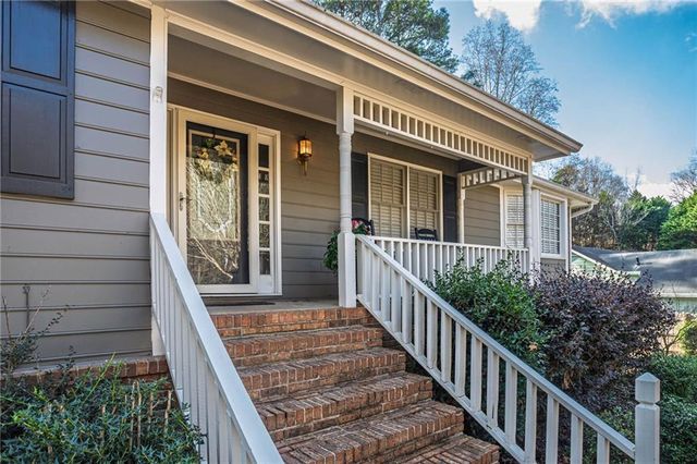 2372 Autumn Leaf Court, Lawrenceville, GA 30044