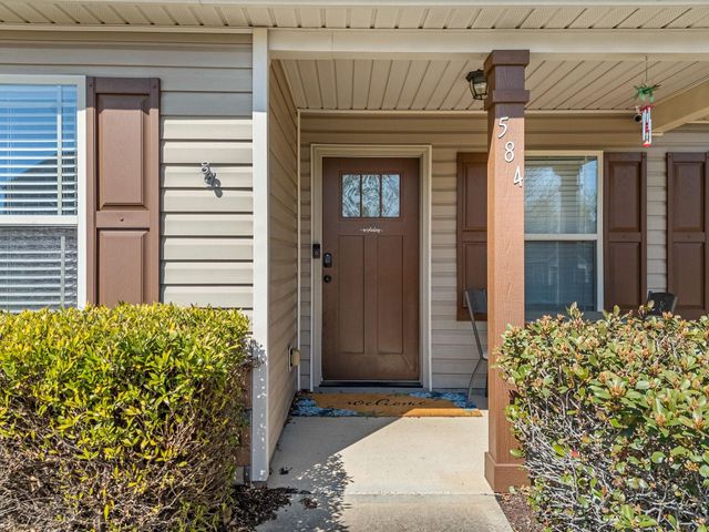 584 Cromwell Drive, Spartanburg, SC 29301