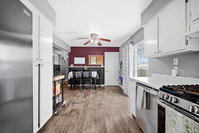 520 211th Street, Dyer, IN 46311