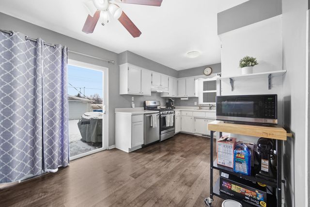 520 211th Street, Dyer, IN 46311