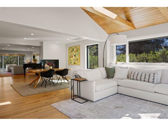 2250 Crestridge Dr, Greenwood Village, CO 80121