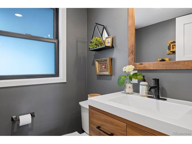 2250 Crestridge Dr, Greenwood Village, CO 80121