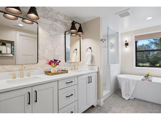 2250 Crestridge Dr, Greenwood Village, CO 80121