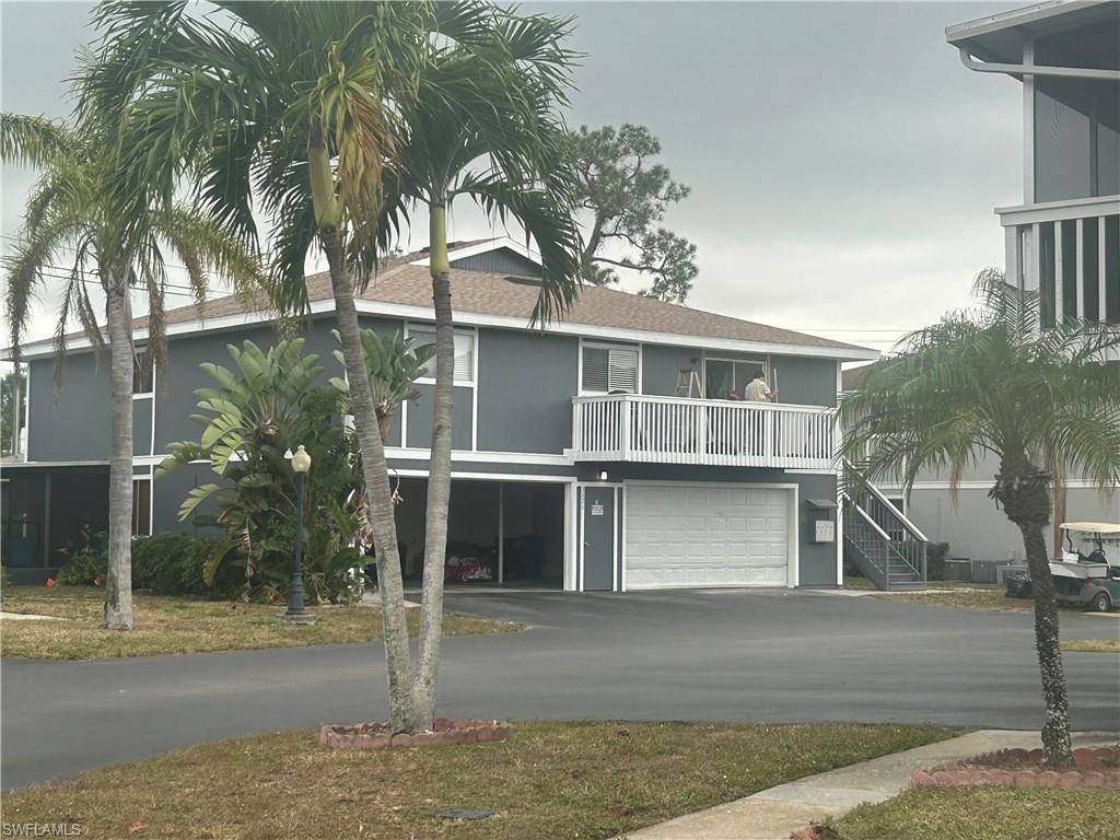 3326 New South Province BLVD # 2, Fort Myers, FL 33907
