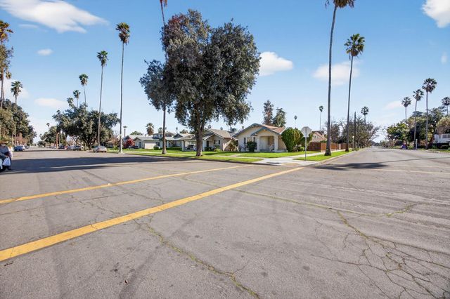 3804 E Kerckhoff Avenue, Fresno, CA 93702