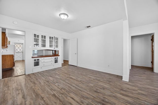 3804 E Kerckhoff Avenue, Fresno, CA 93702