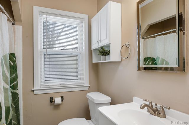 1647 BANBURY Street, Birmingham, MI 48009