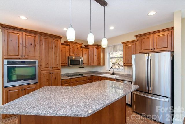 12 Chigger Ridge Road, Sylva, NC 28779