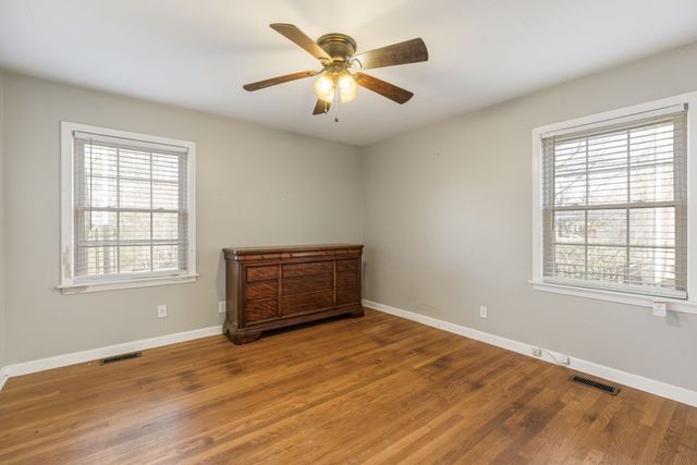 1102 Hiwassee Dr, Columbia, TN 38401