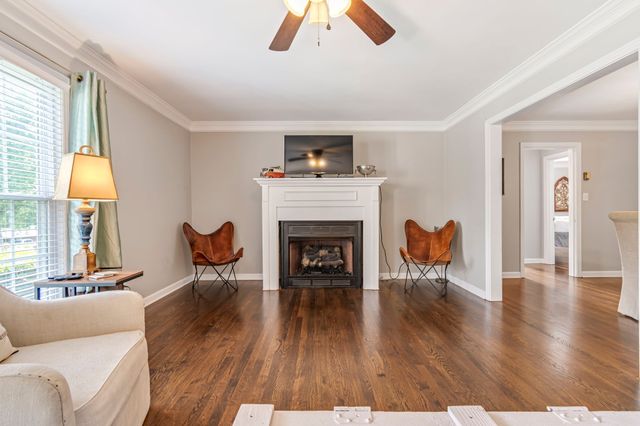 1102 Hiwassee Dr, Columbia, TN 38401