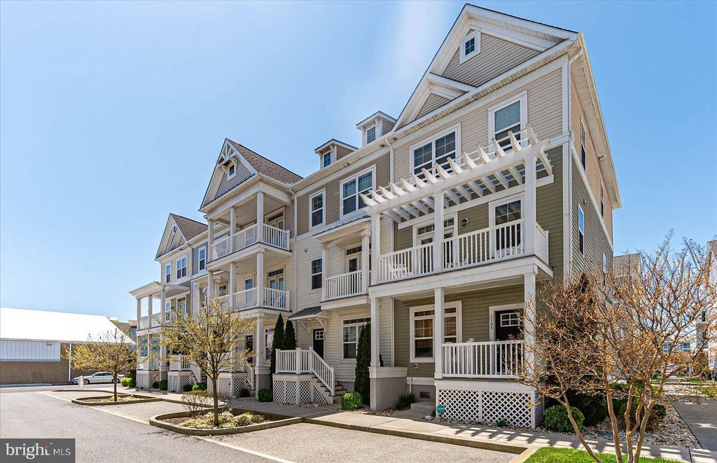 110 69TH ST #D, Ocean City, MD 21842