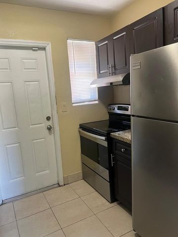 4721 NE 18TH Avenue 0, Pompano Beach, FL 33064