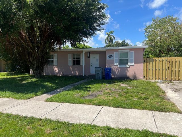 4721 NE 18TH Avenue 0, Pompano Beach, FL 33064