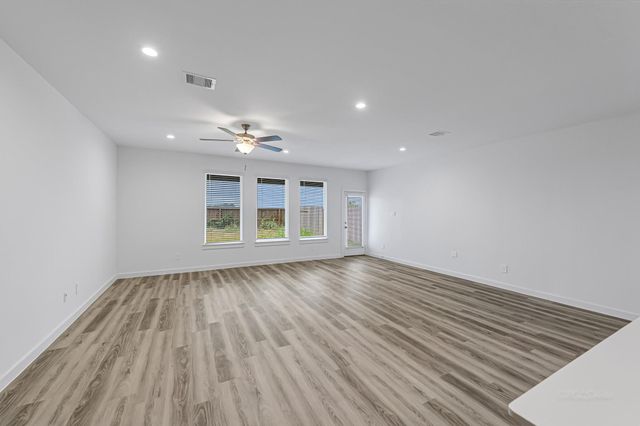 3002 Crown Gate Drive, Houston, TX 77047