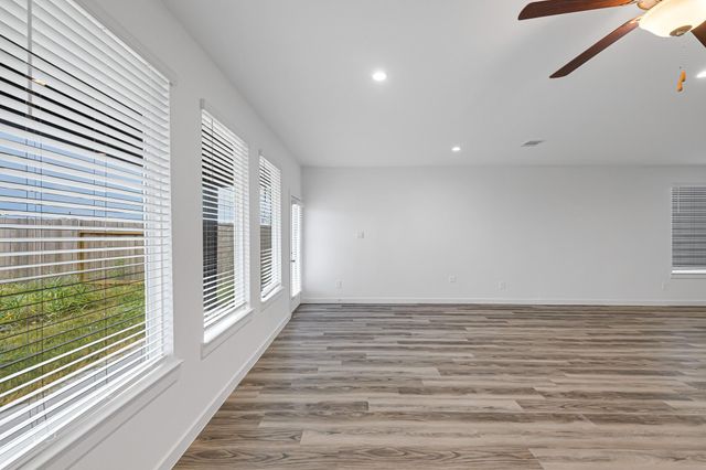 3002 Crown Gate Drive, Houston, TX 77047