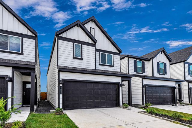 3002 Crown Gate Drive, Houston, TX 77047