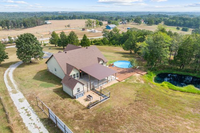 124 Howe Park Road, Kirbyville, MO 65679