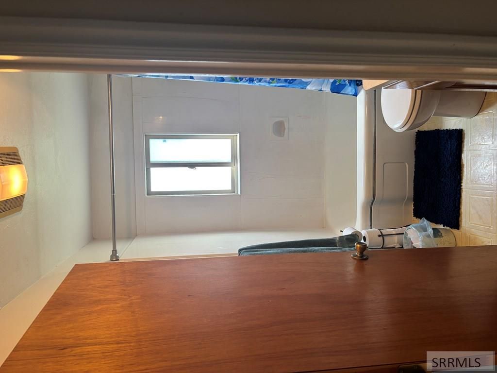 Image 8 of property listing at 194 N 3600 E, Rigby, ID 83442