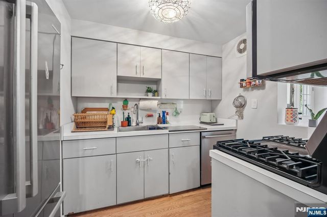 59 Delmar Avenue, Cresskill, NJ 07626