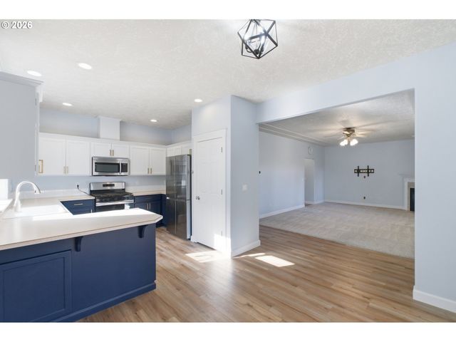 7642 TREBBER St, Keizer, OR 97303