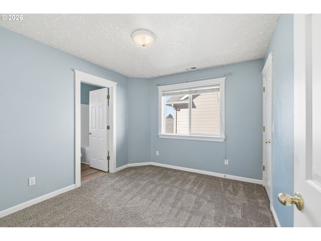 7642 TREBBER St, Keizer, OR 97303